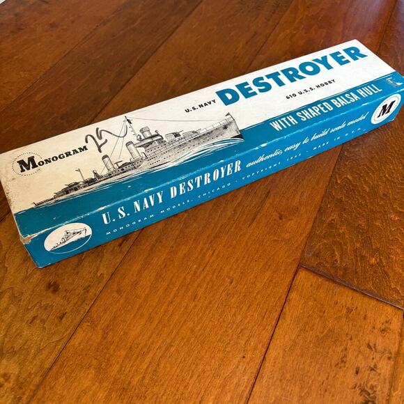 Antique 1945 Monogram U.S. Navy Destroyer 610 U.S.S. Model Kit Partially Built - Picture 2 of 7